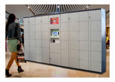 Trong nhà Trạm xe buýt Sân bay Mã Pin Tủ để hành lý có chức năng sạc điện thoại di động